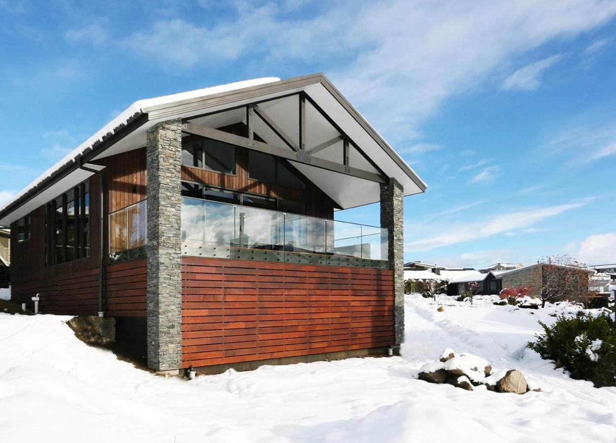 אגם טקפו Lake Views At Antler Lodge מראה חיצוני תמונה