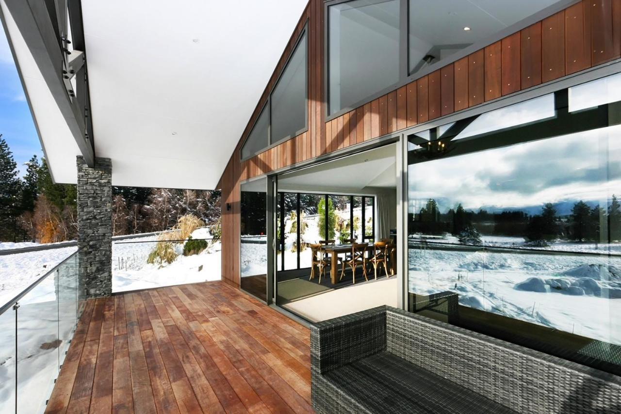 אגם טקפו Lake Views At Antler Lodge מראה חיצוני תמונה